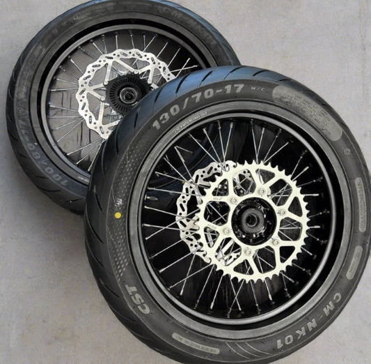 Ultra bee super motos